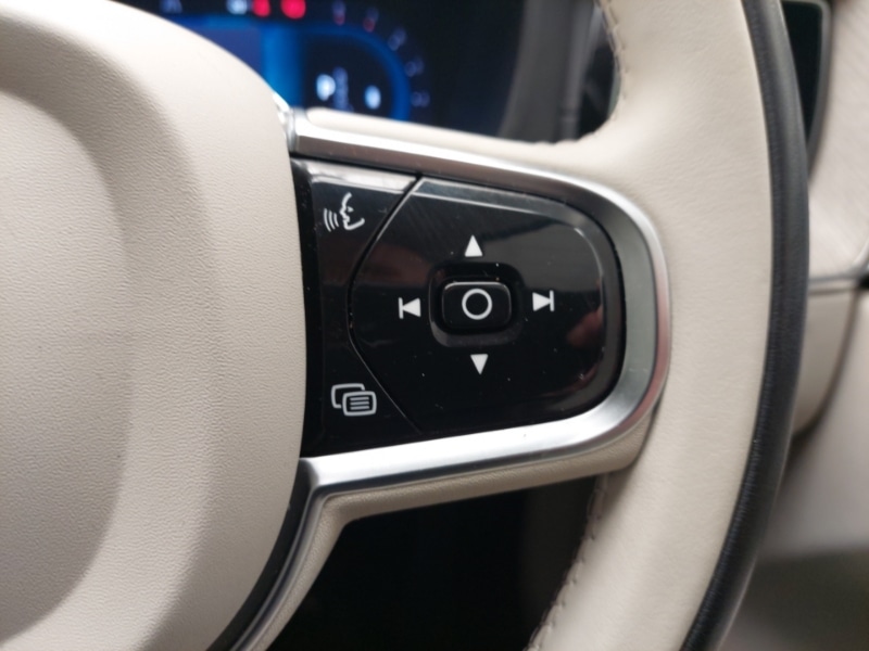 Used Volvo XC60 2023 for sale - 76264801: Photo 18