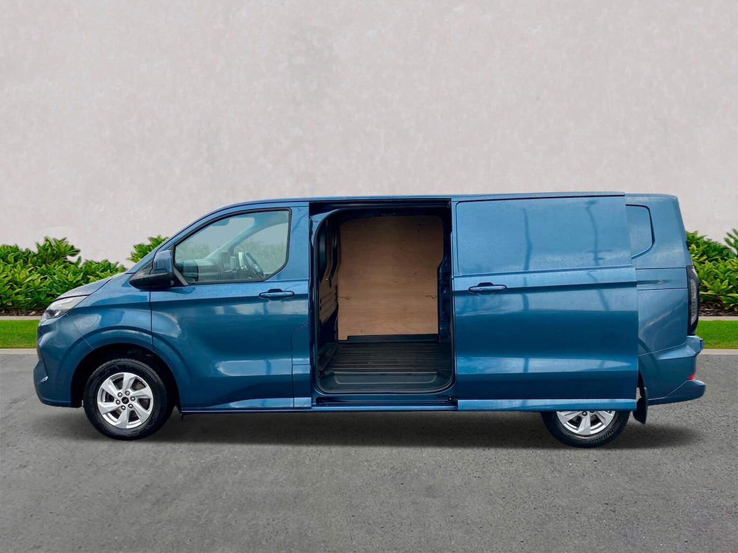 Used Ford Transit Custom 2024 for sale - 77073247: Photo 3