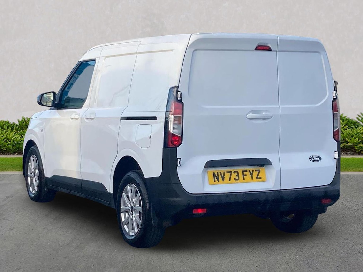 Used Ford Transit Courier 2024 for sale - 78194579: Photo 2