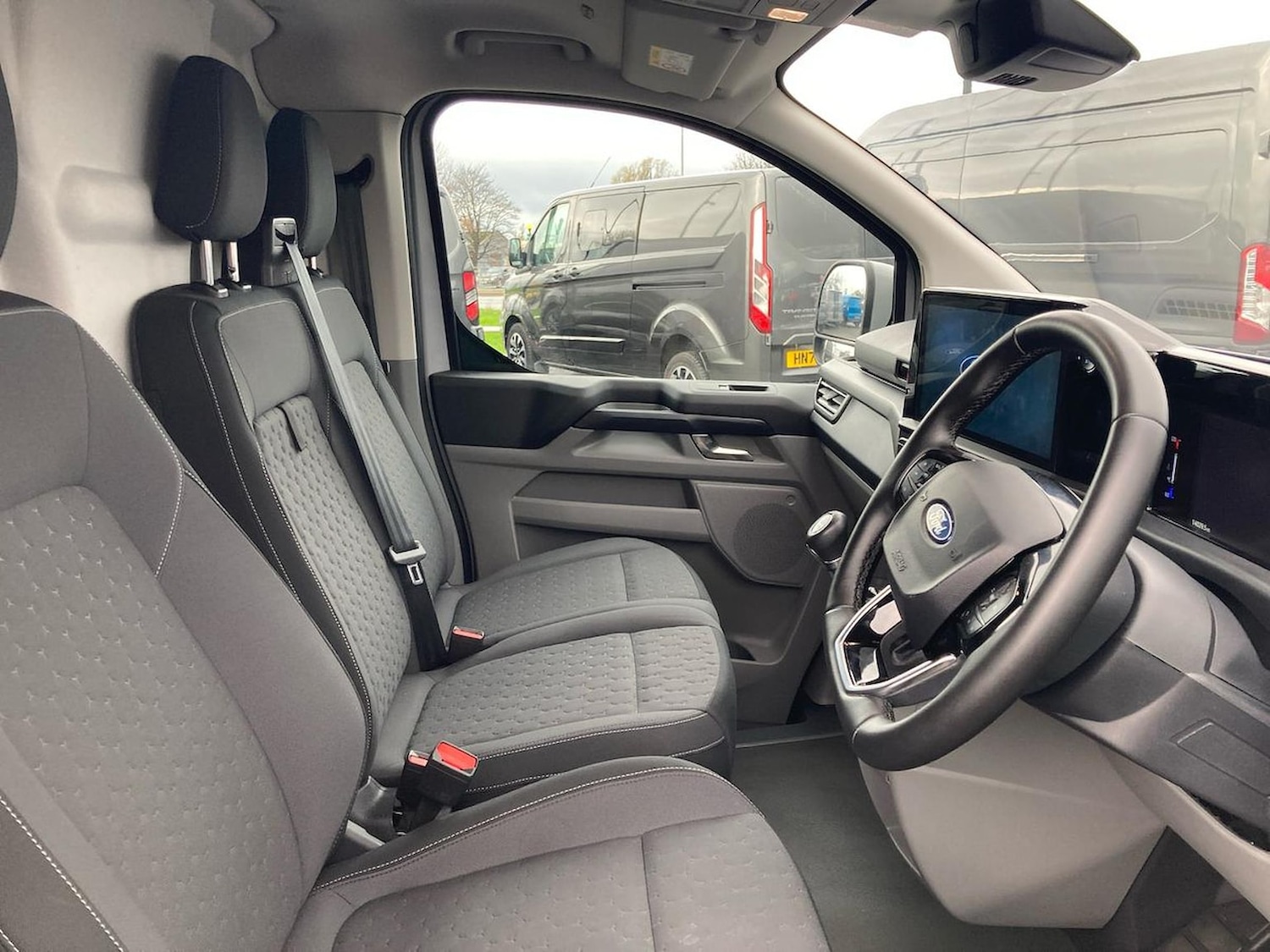 Used Ford Transit Custom 2024 for sale - 76720323: Photo 16