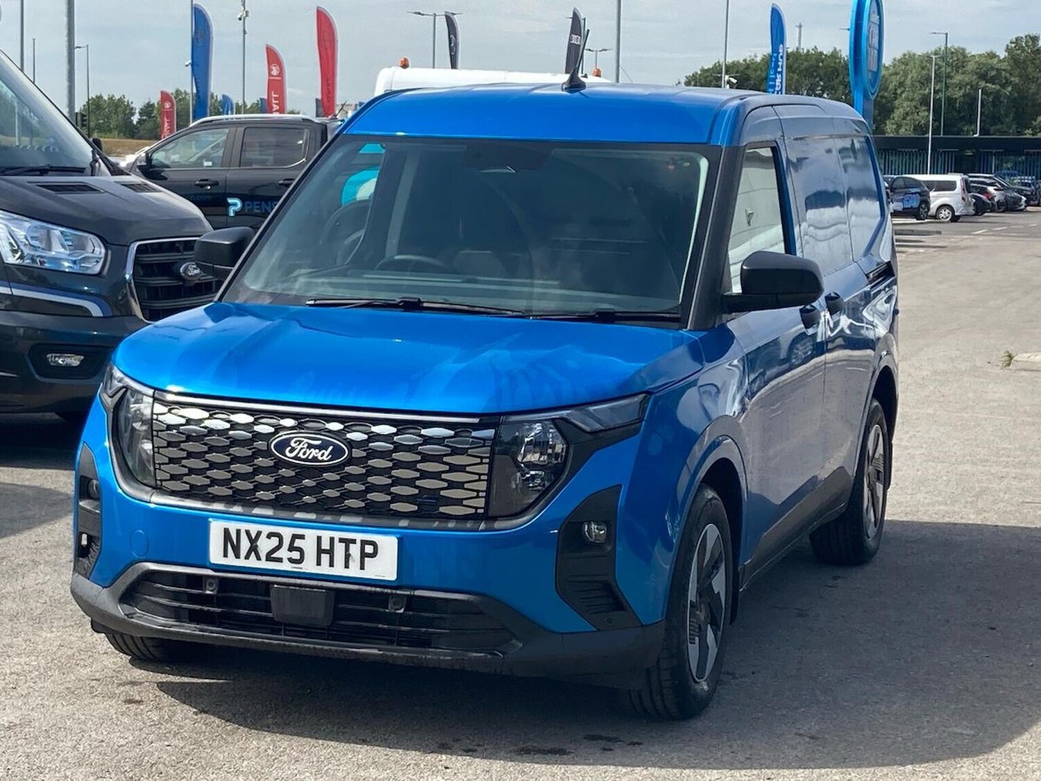 Used Ford Transit Courier 2025 for sale - 77489335: Photo 20