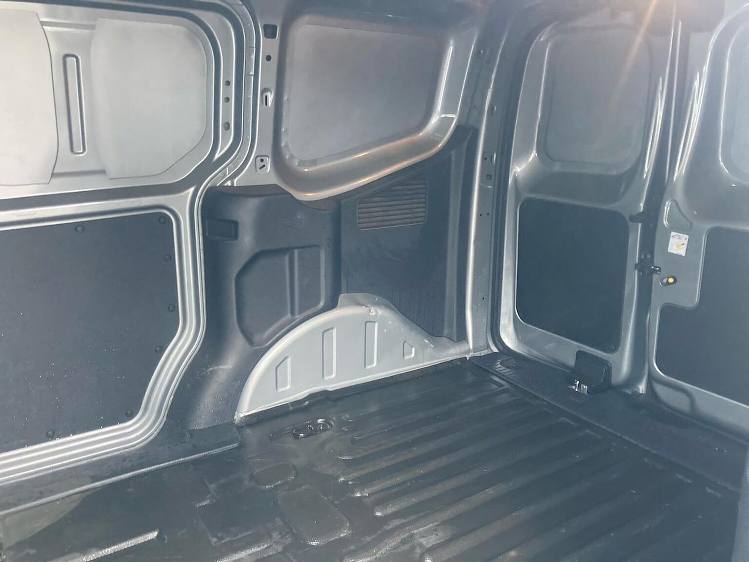 Used Ford Transit Courier 2024 for sale - 77489287: Photo 17