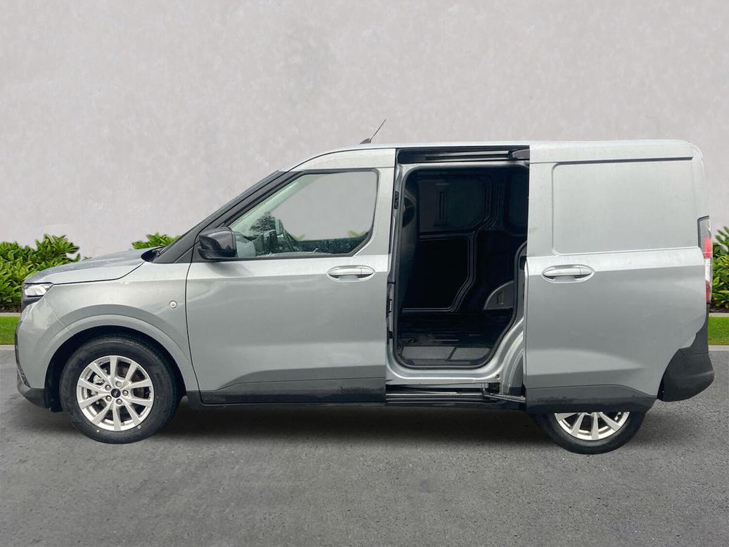 Used Ford Transit Courier 2024 for sale - 77489287: Photo 3