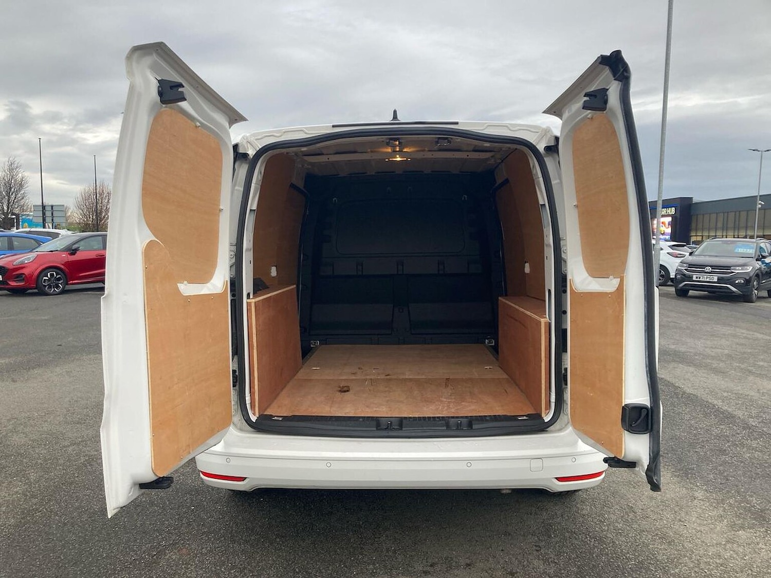 Used Volkswagen Caddy Maxi 2022 for sale - 76969044: Photo 6