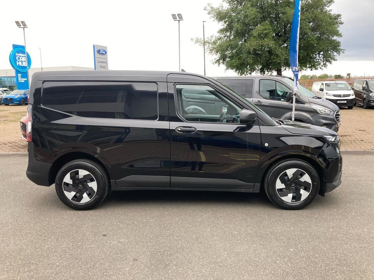 Used Ford Transit Courier 2025 for sale - 77489319: Photo 18