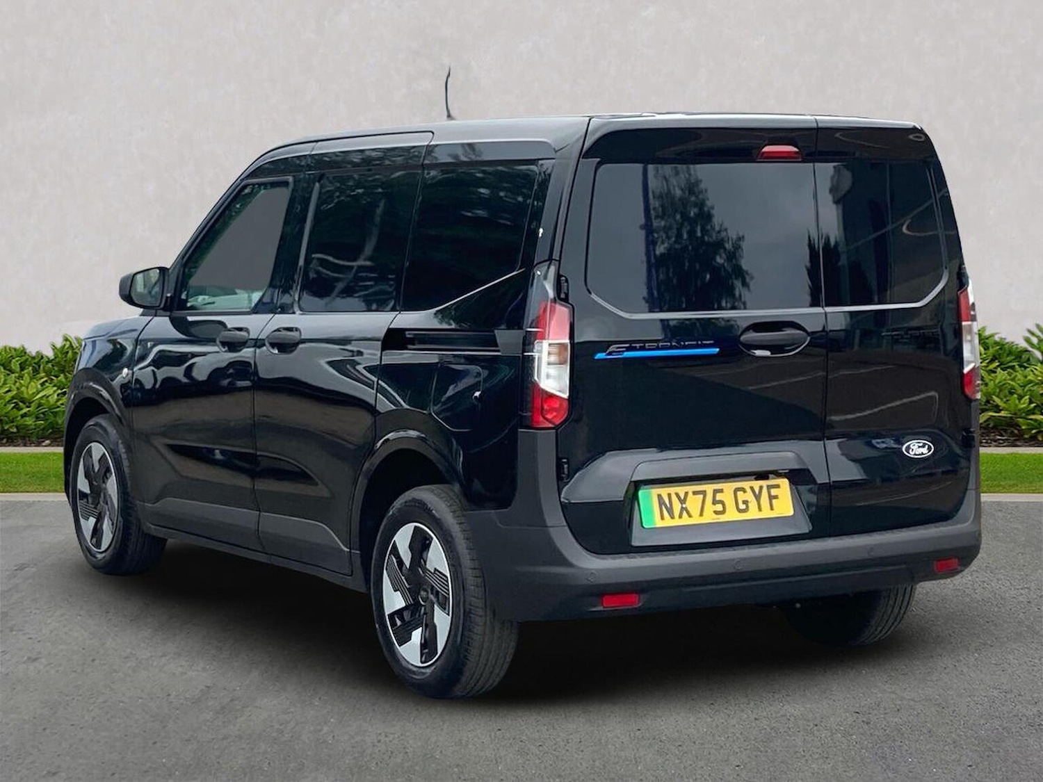 Used Ford Transit Courier 2025 for sale - 77489319: Photo 2