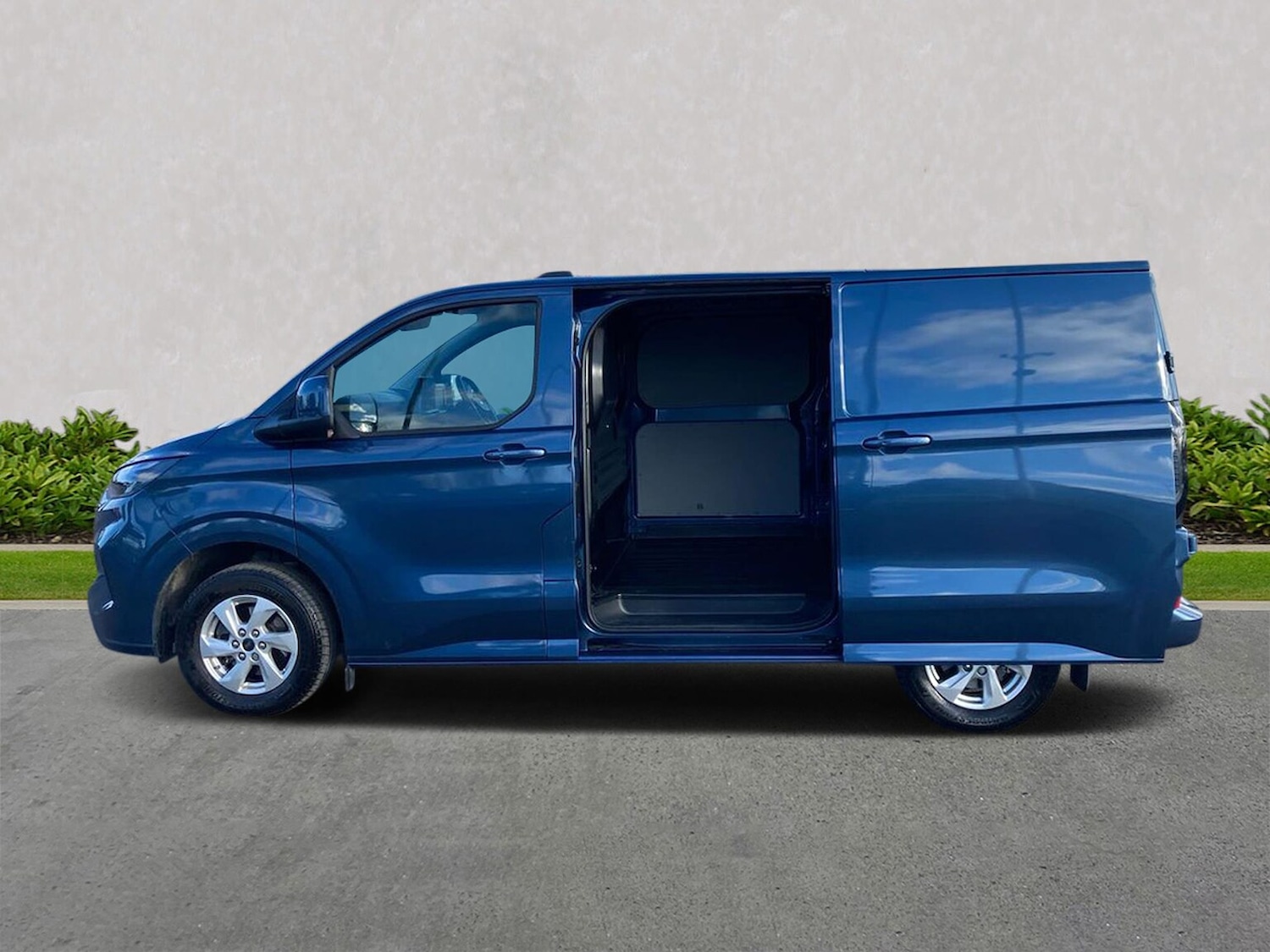 Used Ford Transit Custom 2024 for sale - 76391770: Photo 3