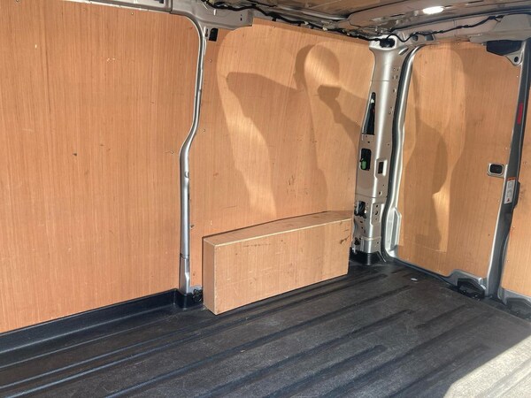 Used Ford Transit Custom 2023 for sale - 75587279: Photo 17