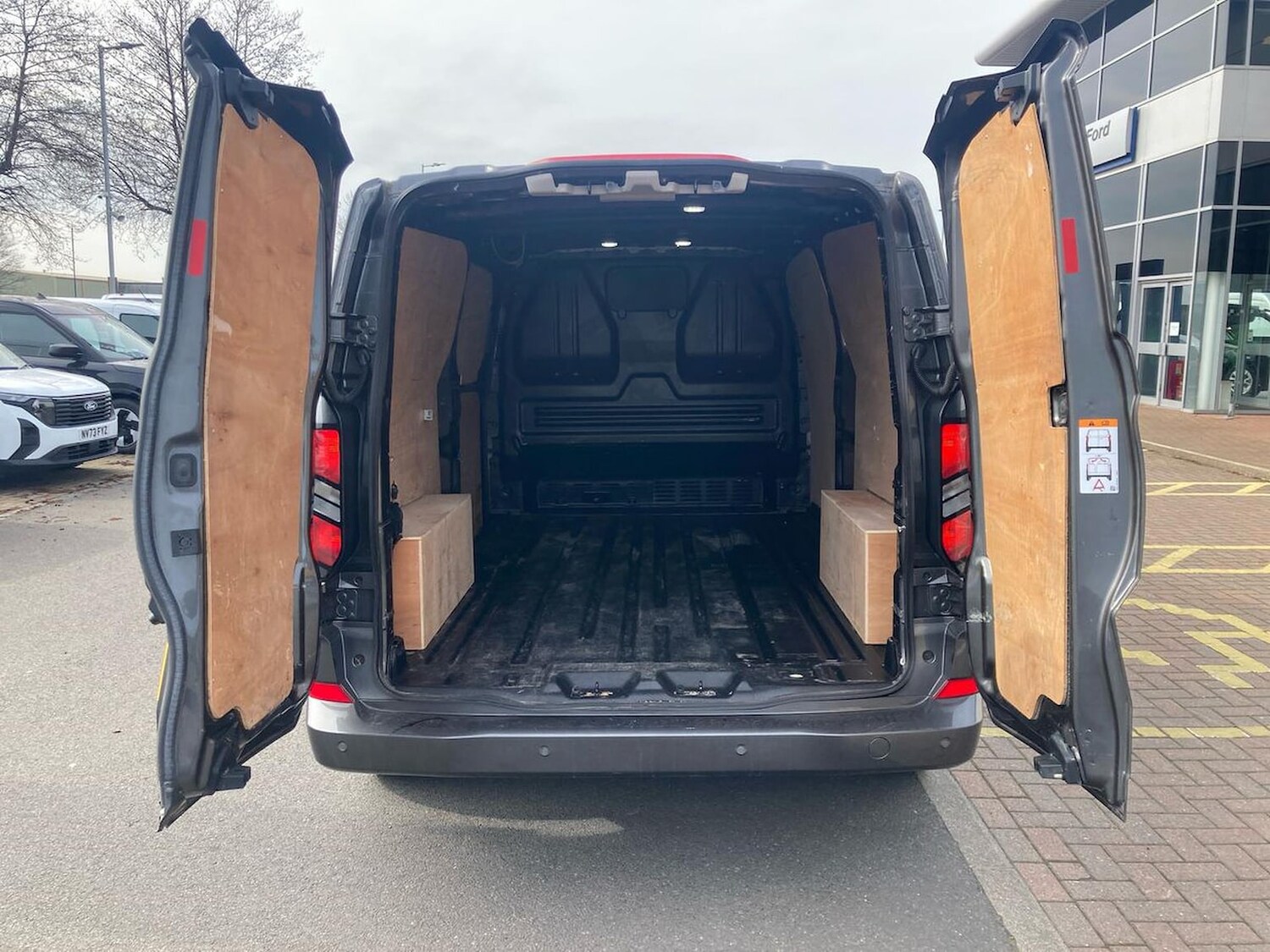 Used Ford Transit Custom 2024 for sale - 78194564: Photo 8