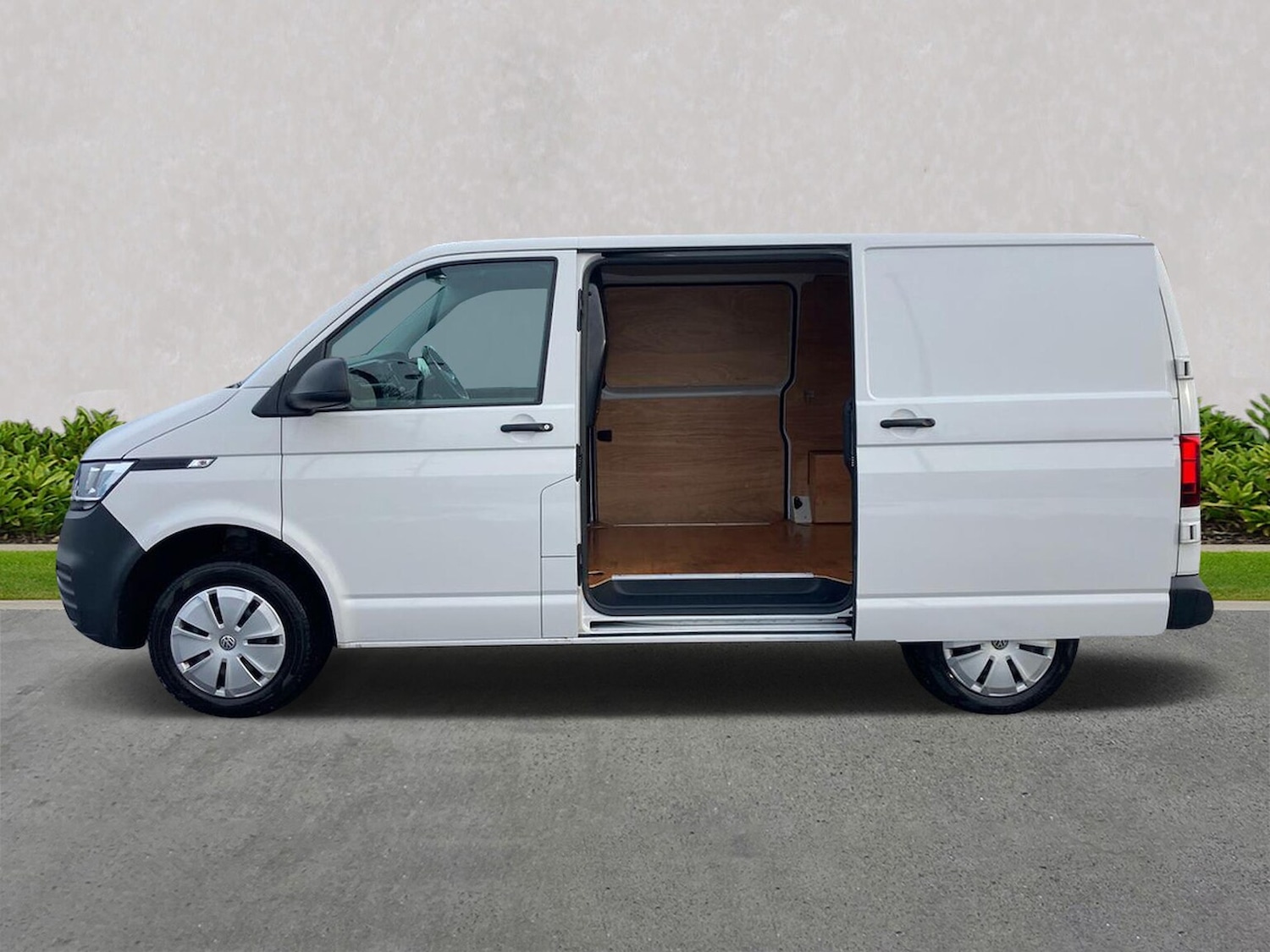 Used Volkswagen Transporter 2022 for sale - 77629351: Photo 3