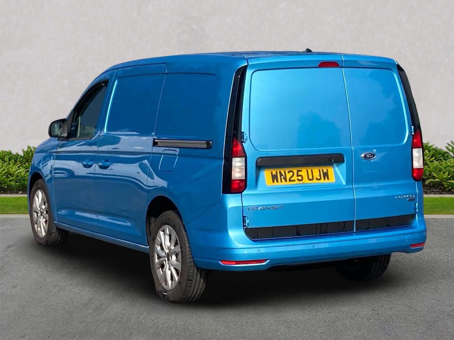 Used Ford Transit Connect 2025 for sale - 76570978: Photo 2