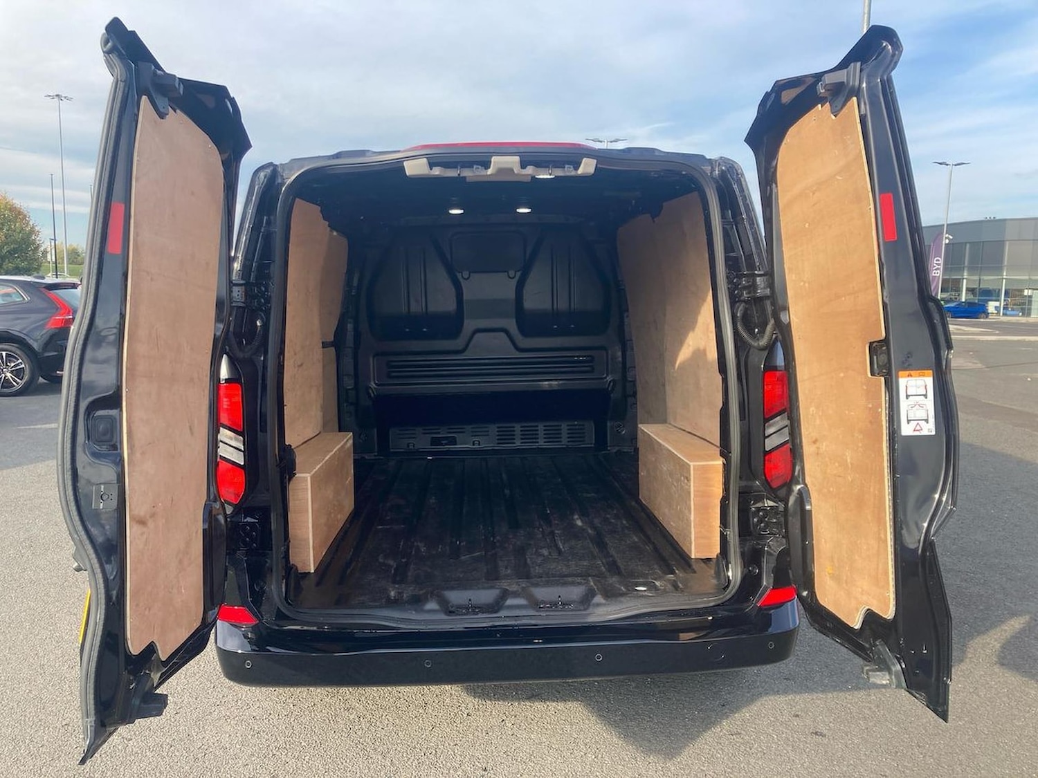 Used Ford Transit Custom 2024 for sale - 76243149: Photo 6