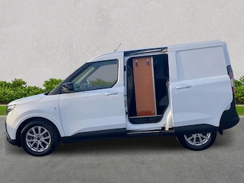 Used Ford Transit Courier 2024 for sale - 78402765: Photo