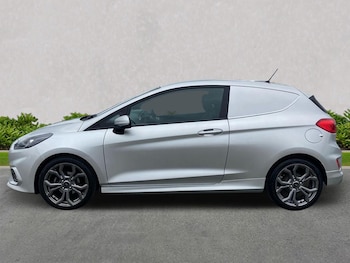 Used Ford Fiesta 2021 for sale - 75437872: Photo