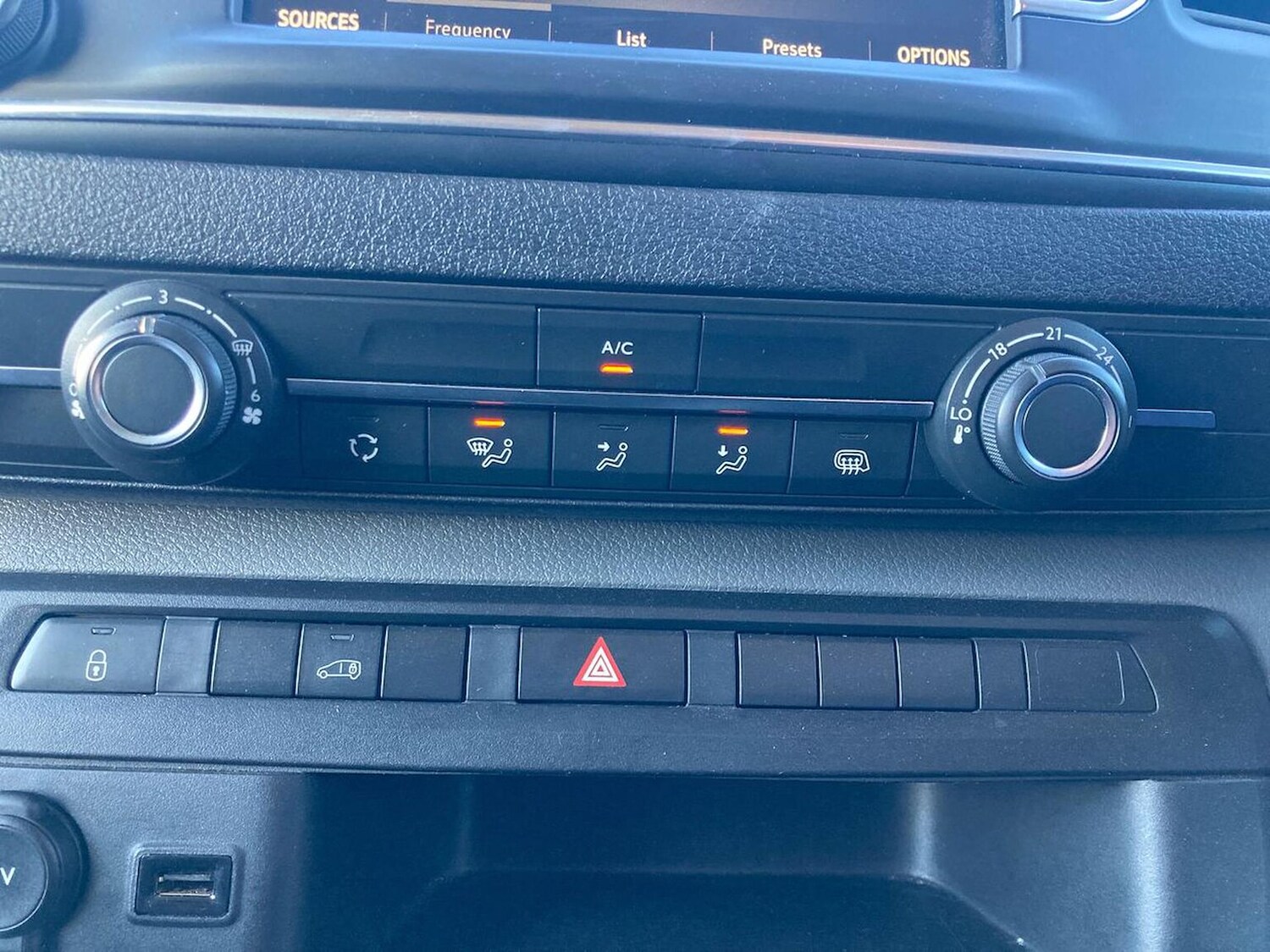 Used Vauxhall Vivaro 2022 for sale - 76387181: Photo 13