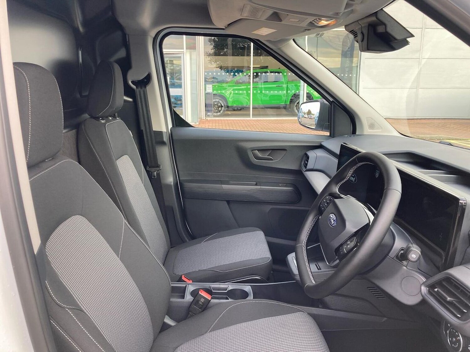 Used Ford Transit Courier 2025 for sale - 76142909: Photo 16