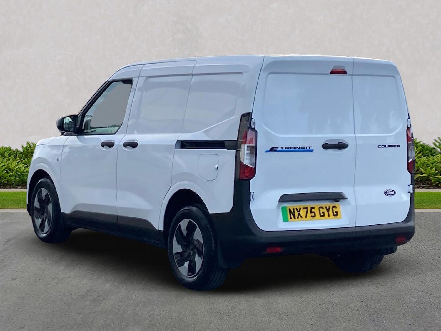 Used Ford Transit Courier 2025 for sale - 76142909: Photo 2