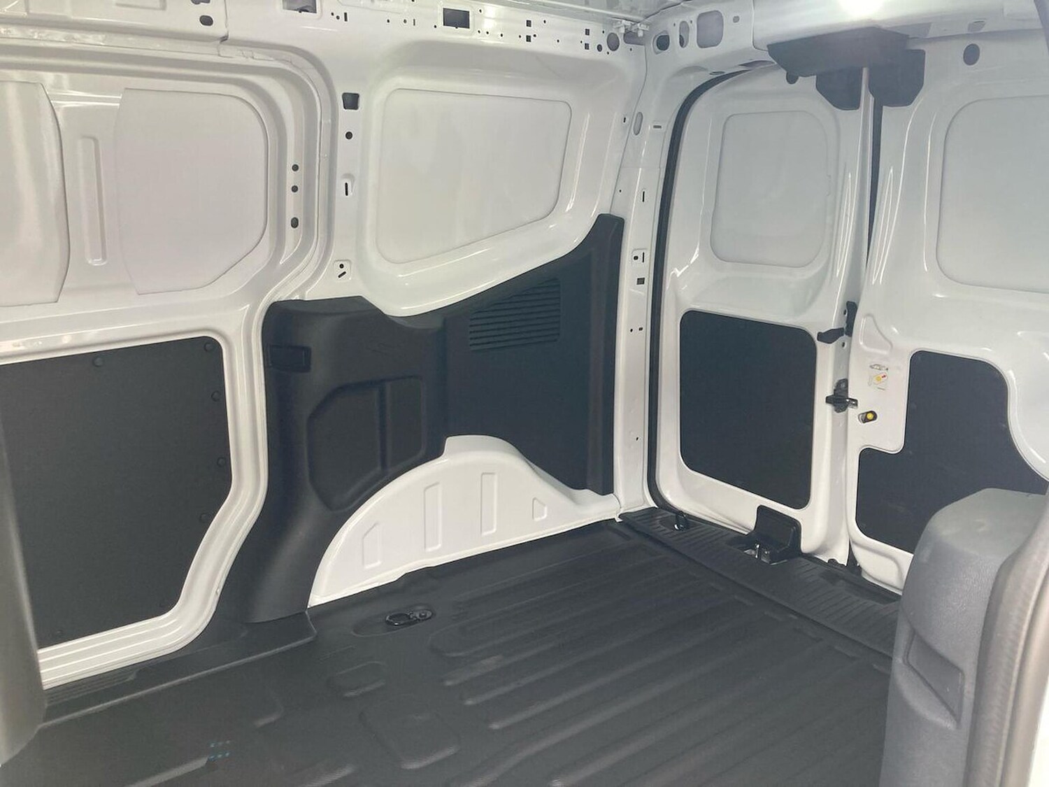 Used Ford Transit Courier 2025 for sale - 77489331: Photo 17