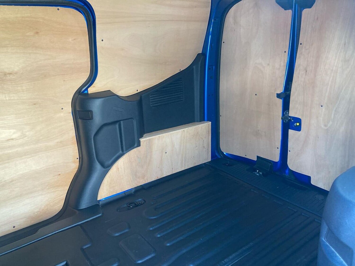 Used Ford Transit Courier 2024 for sale - 76047803: Photo 17