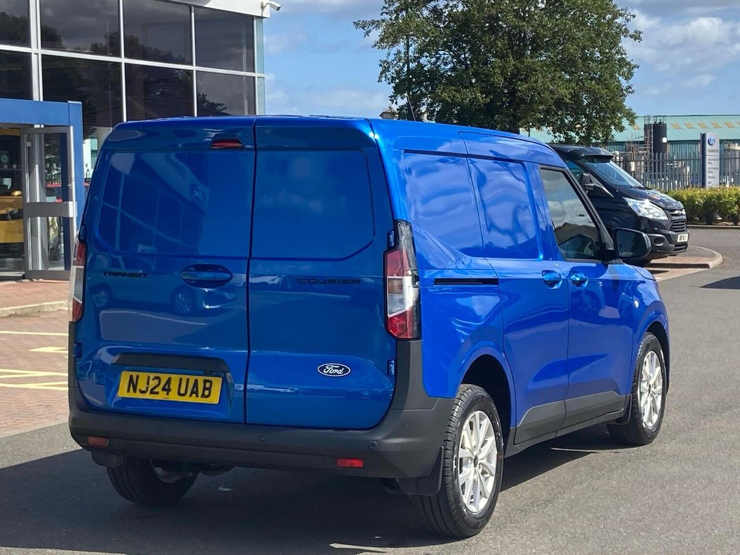 Used Ford Transit Courier 2024 for sale - 76047803: Photo 19