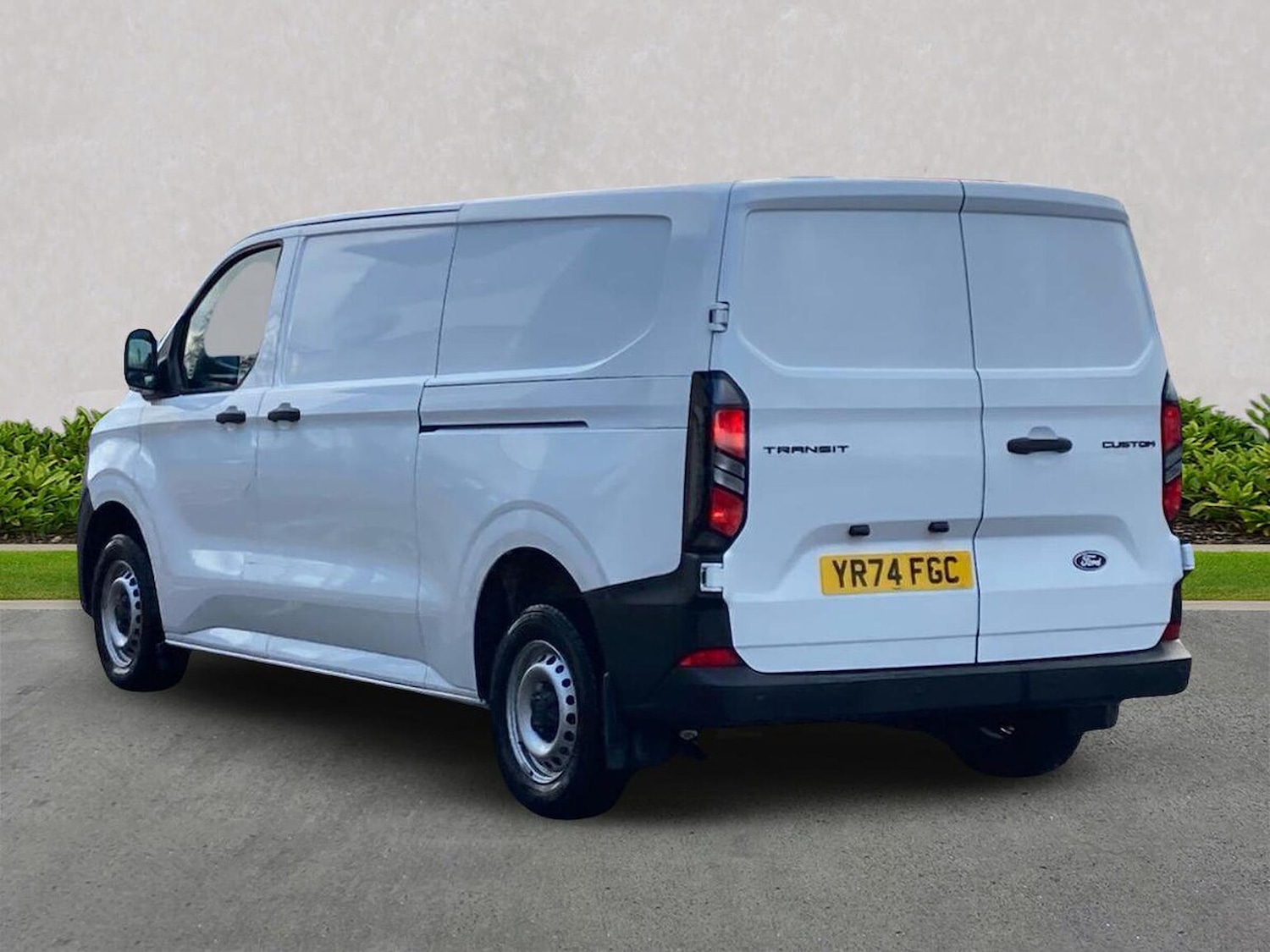 Used Ford Transit Custom 2024 for sale - 77676274: Photo 2