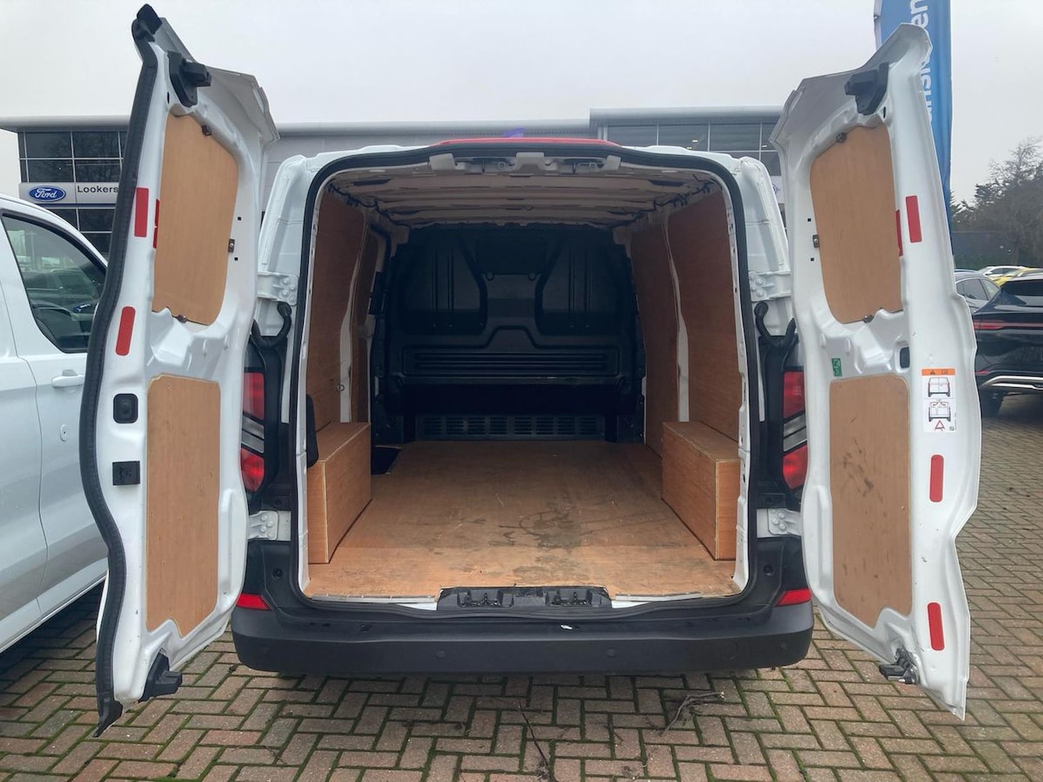 Used Ford Transit Custom 2024 for sale - 77676274: Photo 6