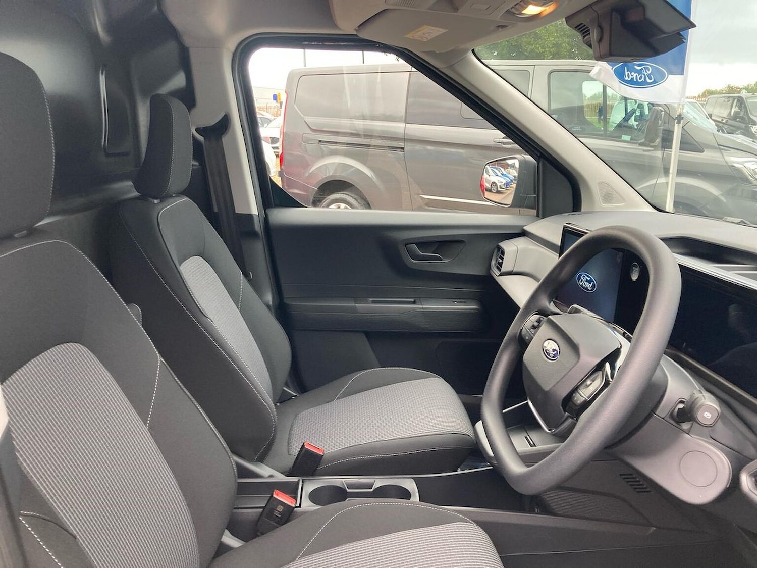 Used Ford Transit Courier 2025 for sale - 76832026: Photo 16