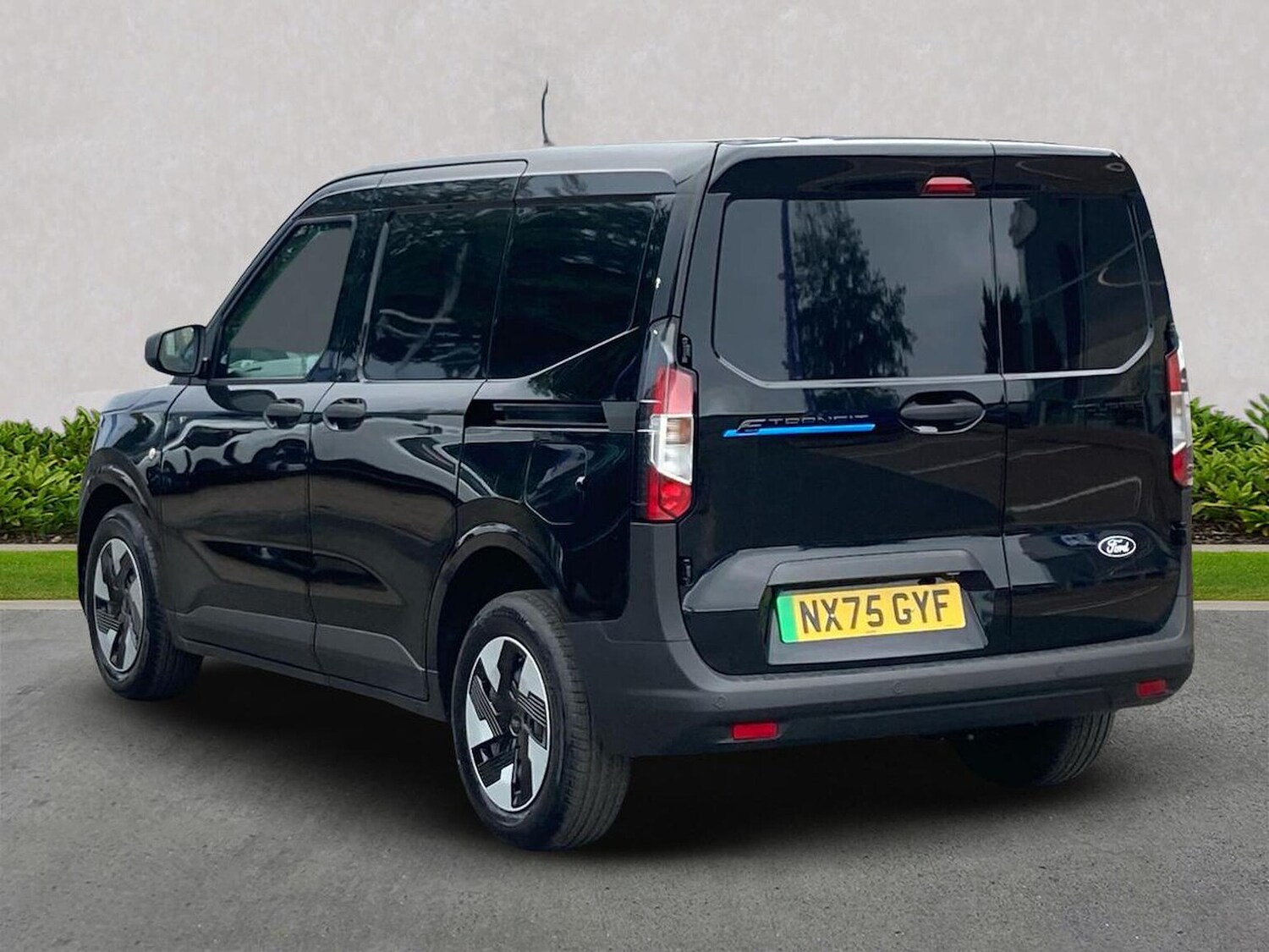 Used Ford Transit Courier 2025 for sale - 76832026: Photo 2