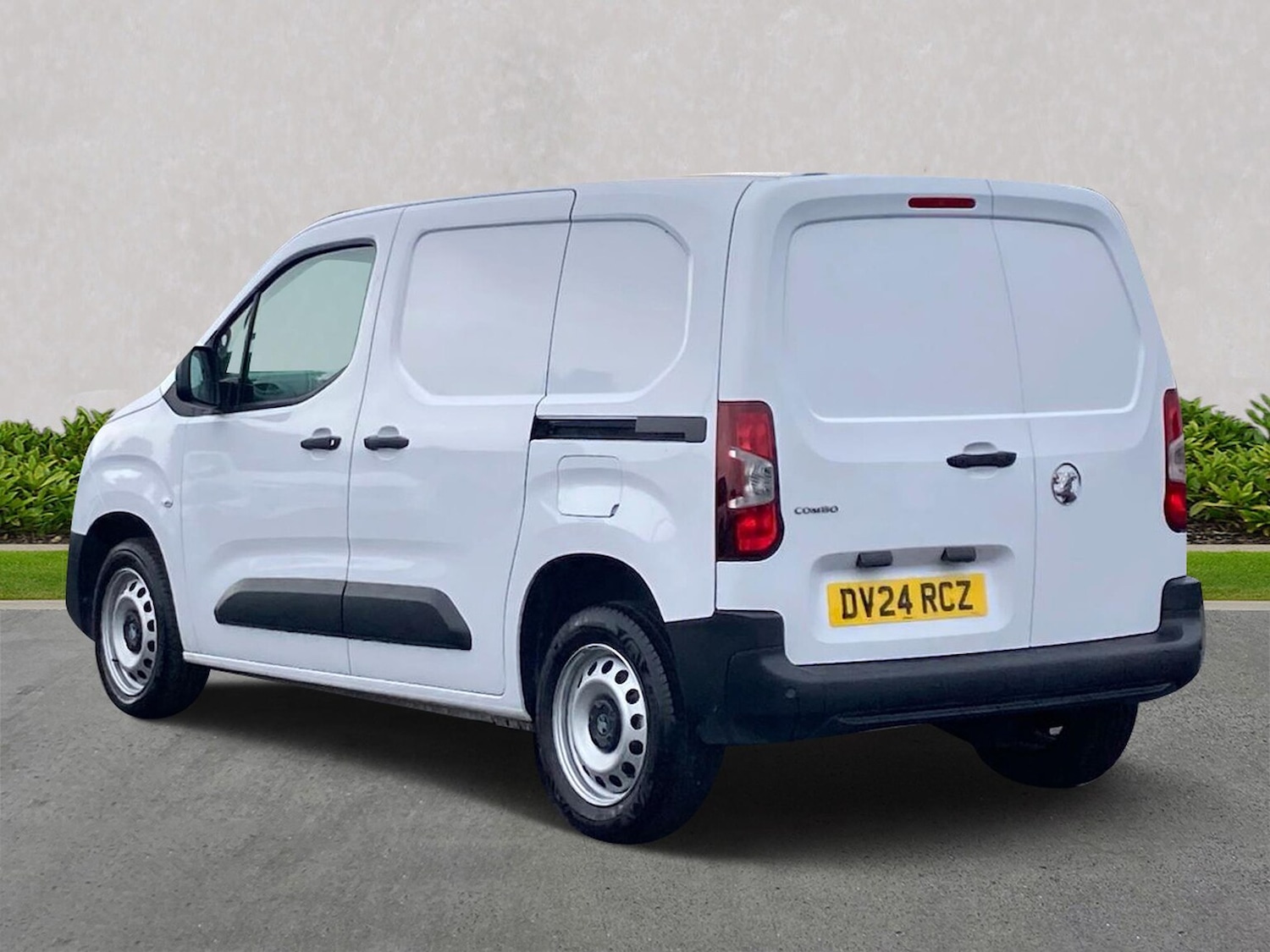 Used Vauxhall Combo 2024 for sale - 76331082: Photo 2