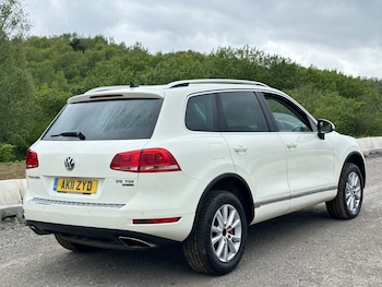 Used Volkswagen Touareg 2011 for sale - 78628923: Photo