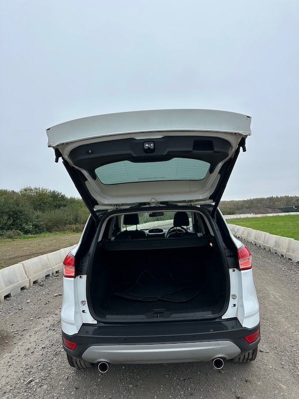 Used Ford Kuga 2015 for sale - 76316712: Photo 17