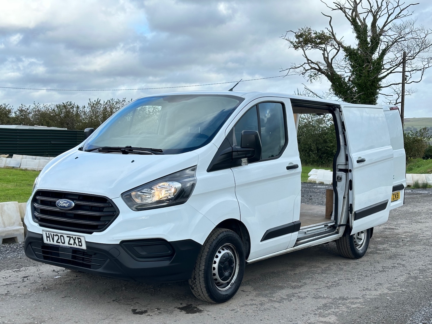 Used Ford Transit Custom 2020 for sale - 76174325: Photo 4
