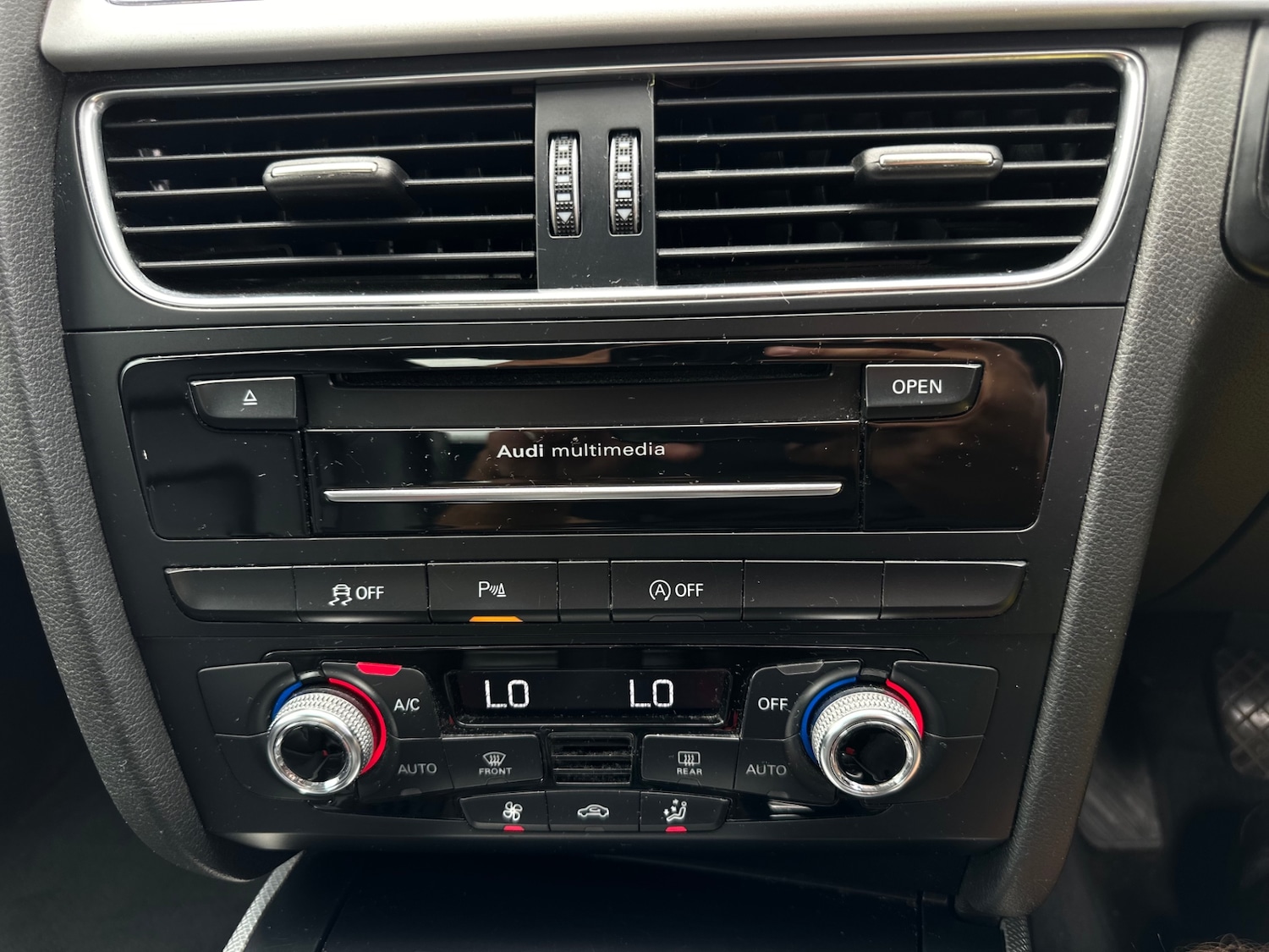 Used Audi A4 2015 for sale - 77475297: Photo 17