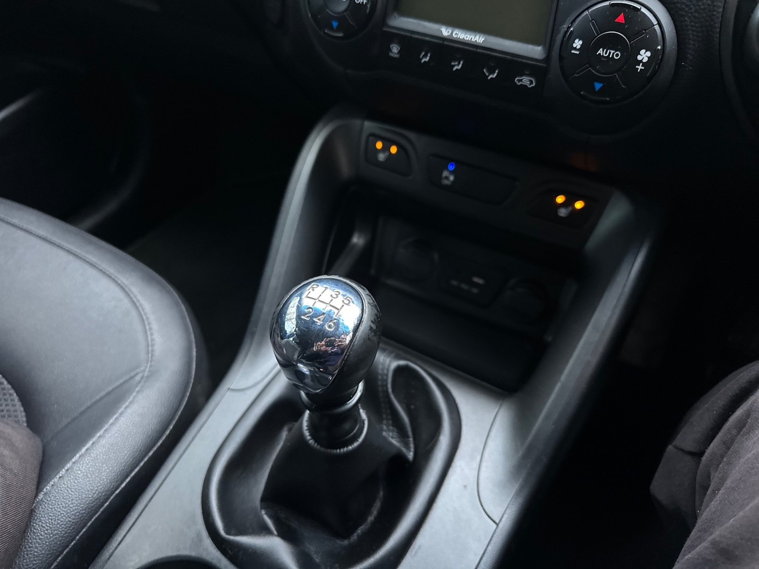 Used Hyundai Ix35 2015 for sale - 76776290: Photo 16