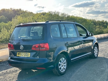 Used Volkswagen Touran 2013 for sale - 78386159: Photo