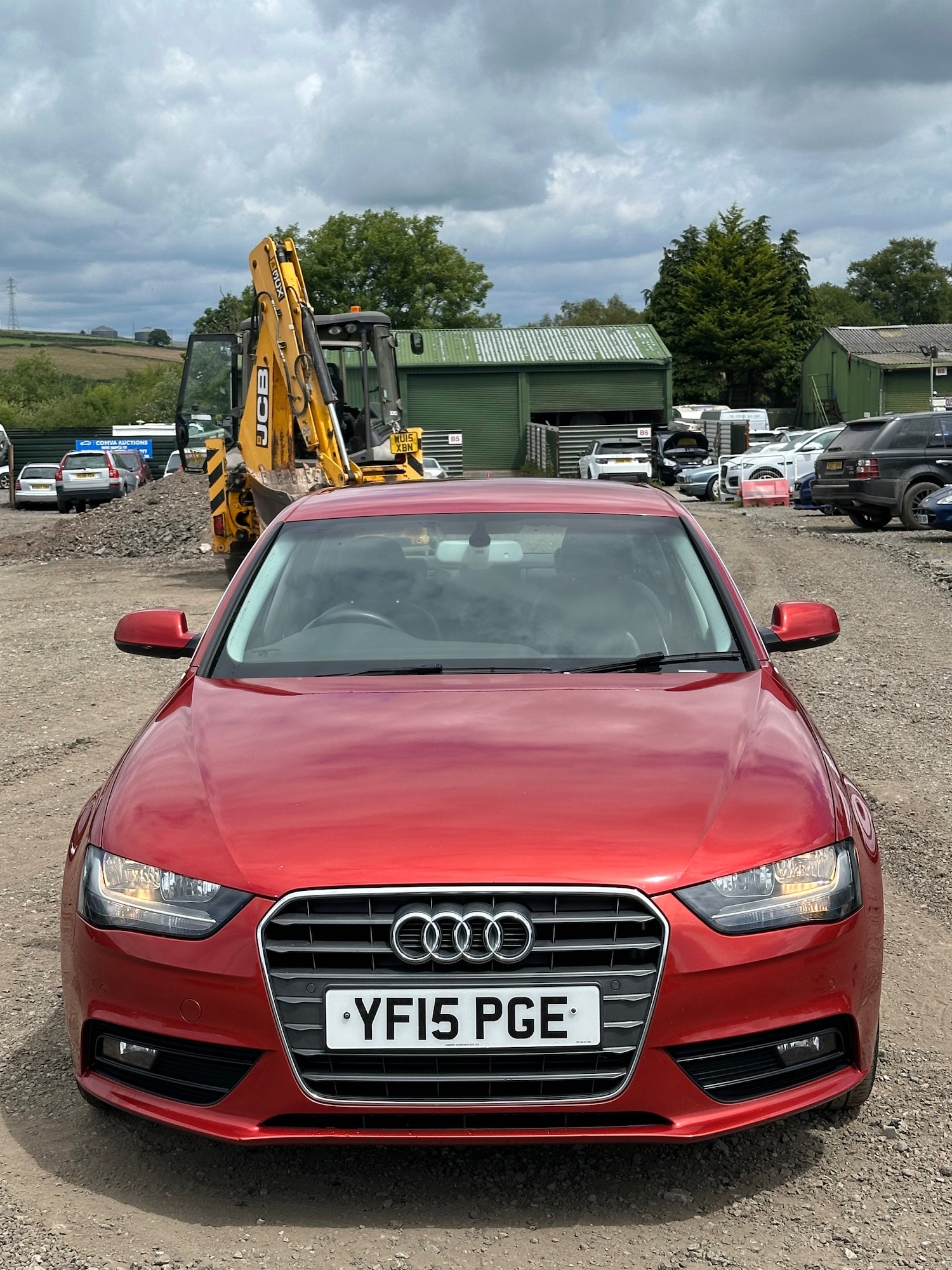 Used Audi A4 2015 for sale - 76141947: Photo 2