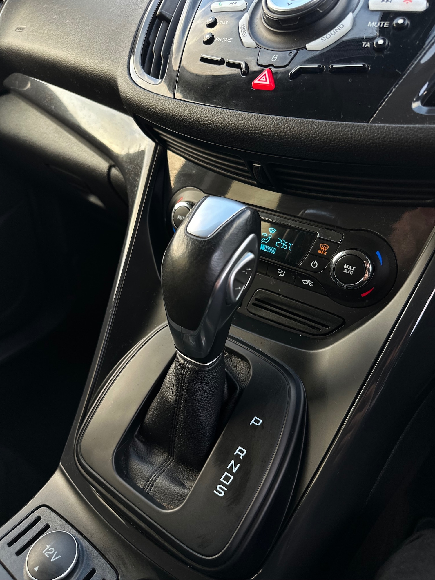 Used Ford Kuga 2014 for sale - 76935424: Photo 16