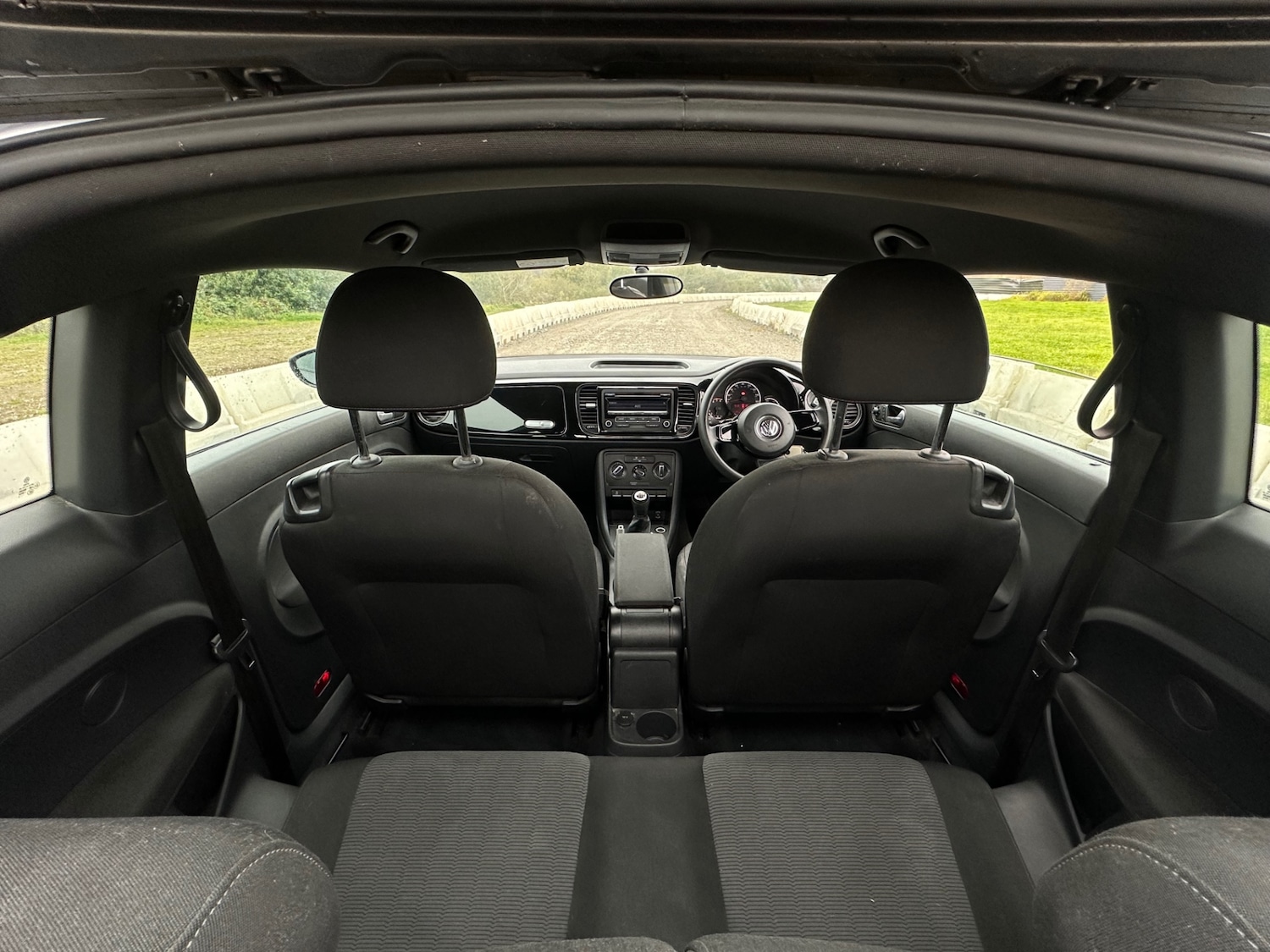 Used Volkswagen Beetle 2015 for sale - 76454965: Photo 10