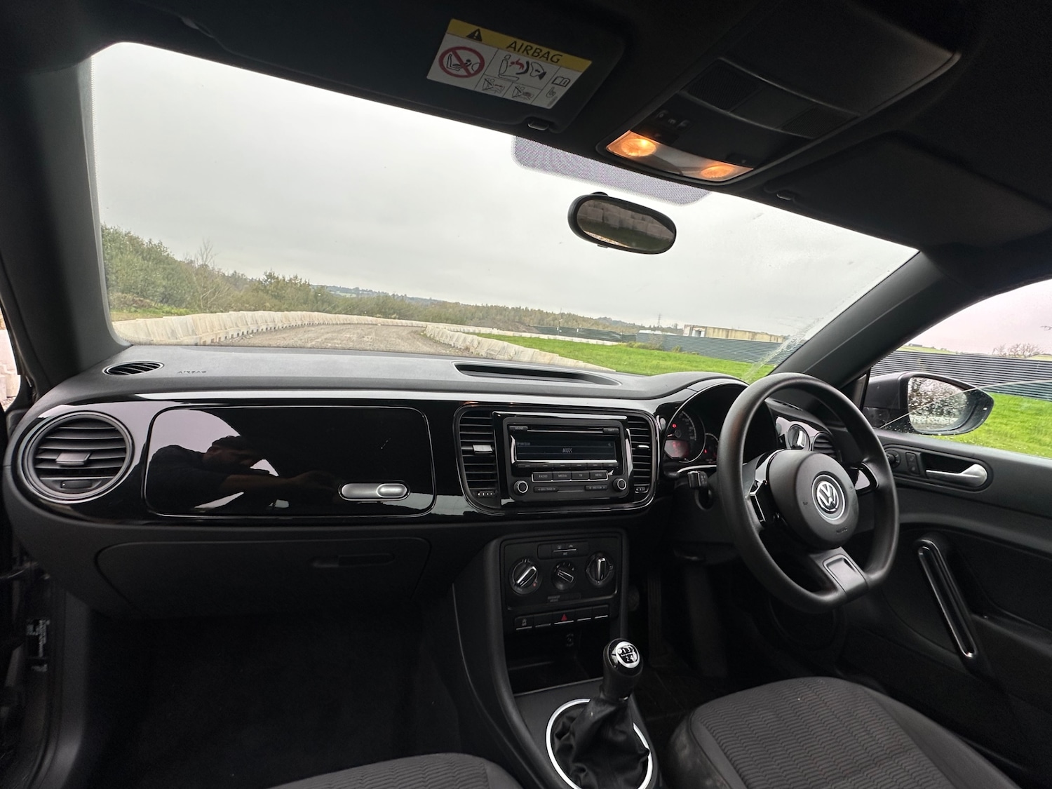 Used Volkswagen Beetle 2015 for sale - 76454965: Photo 12