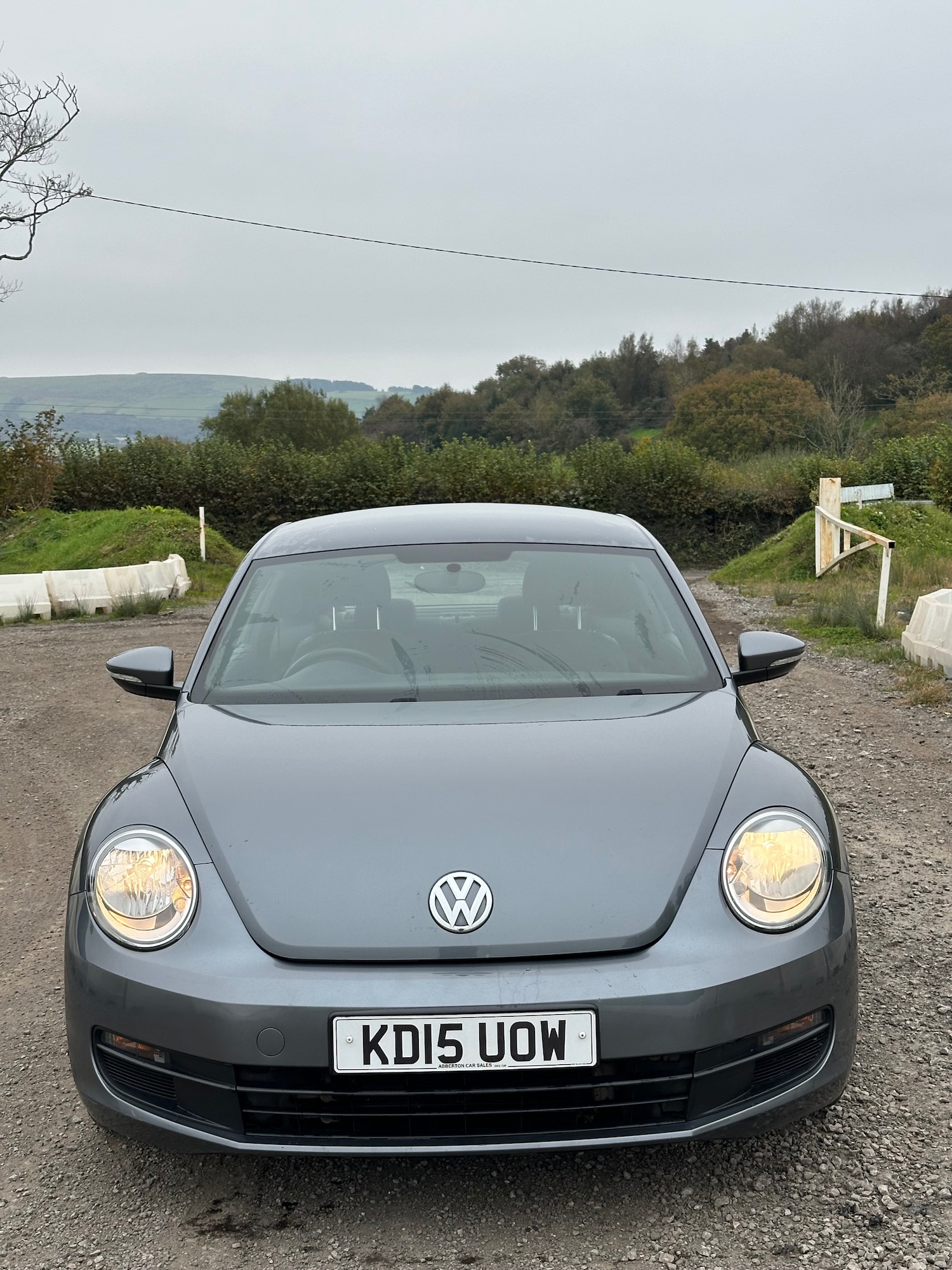 Used Volkswagen Beetle 2015 for sale - 76454965: Photo 2