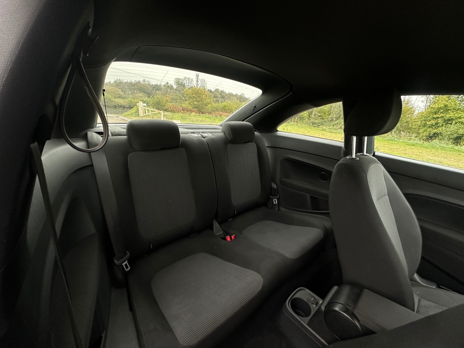 Used Volkswagen Beetle 2015 for sale - 76454965: Photo 9