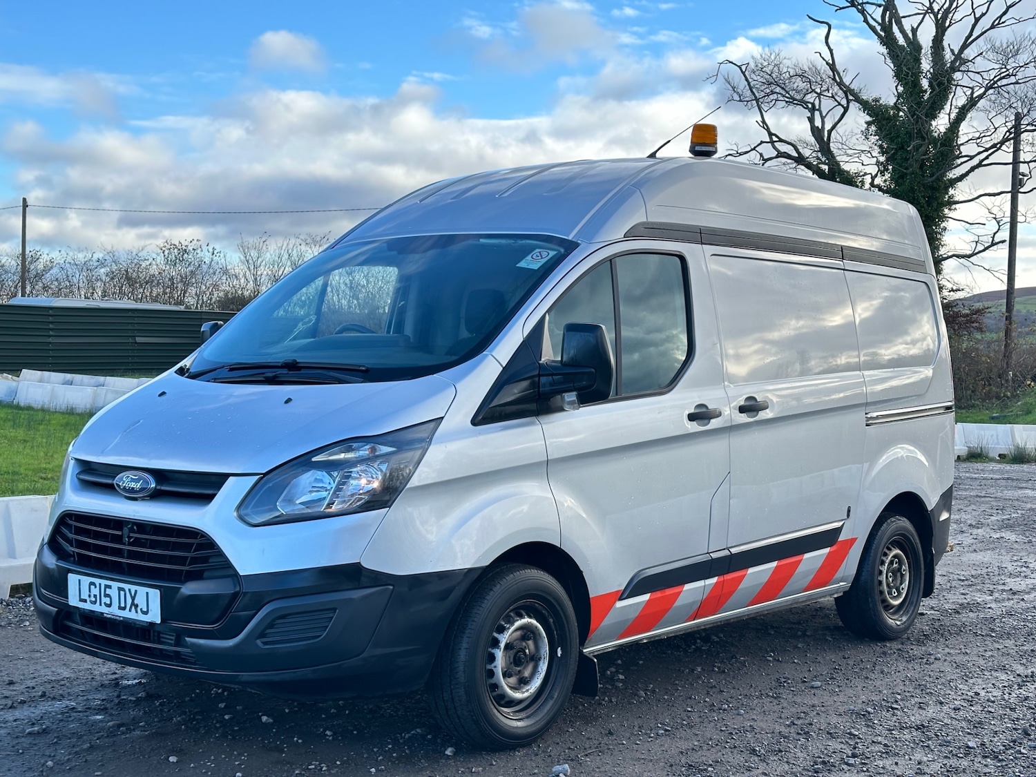 Used Ford Transit Custom 2015 for sale - 76652274: Photo 3