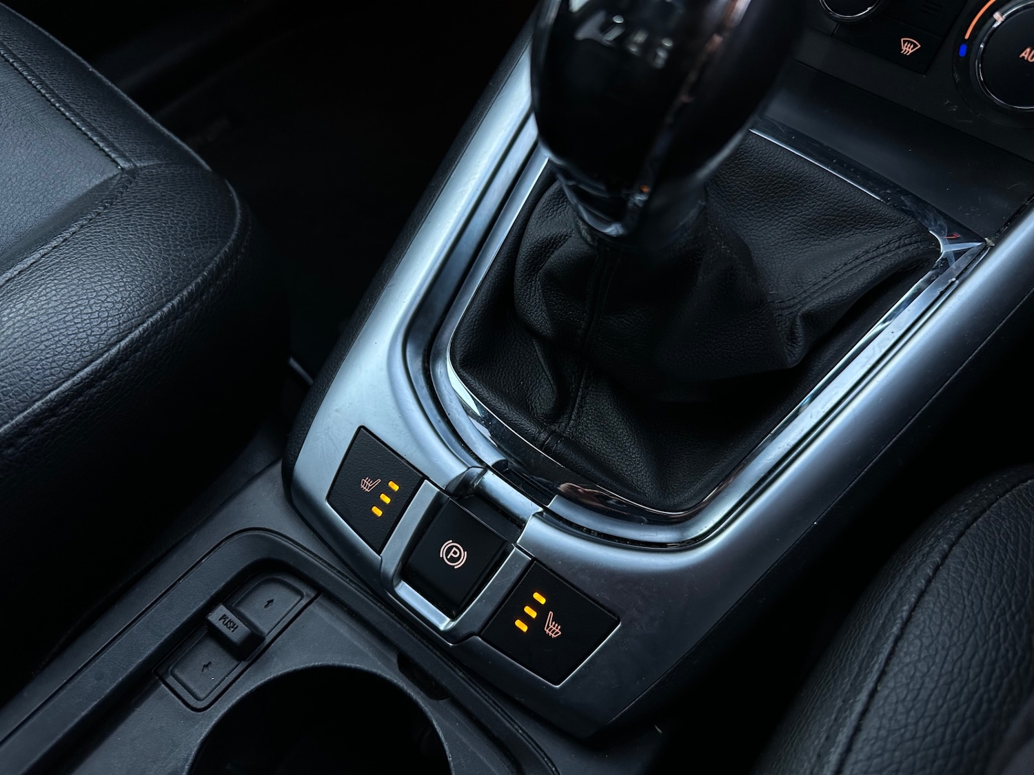 Used Vauxhall Antara 2015 for sale - 76603557: Photo 14