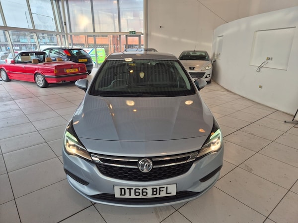 Used Vauxhall Astra 2016 for sale - 73936476: Photo 3