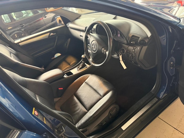 Used Mercedes-Benz C-Class 2005 for sale - 74906990: Photo 10