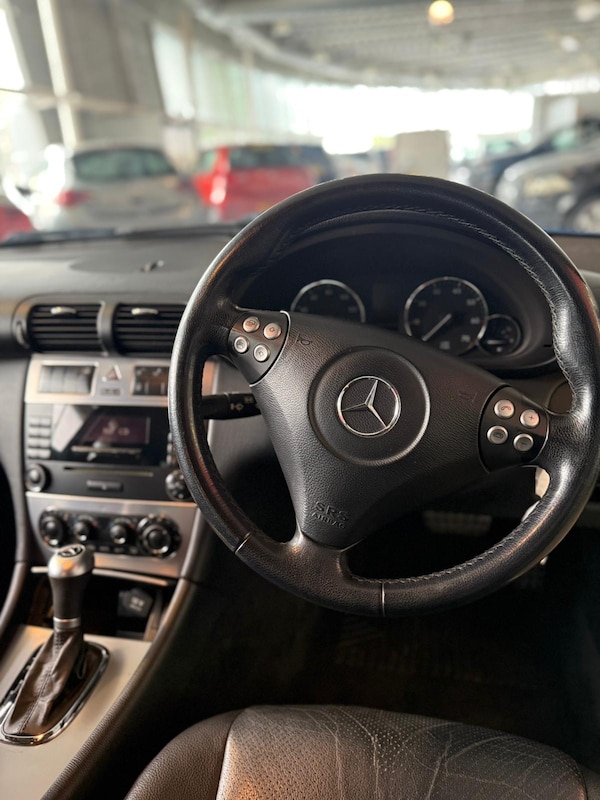 Used Mercedes-Benz C-Class 2005 for sale - 74906990: Photo 12