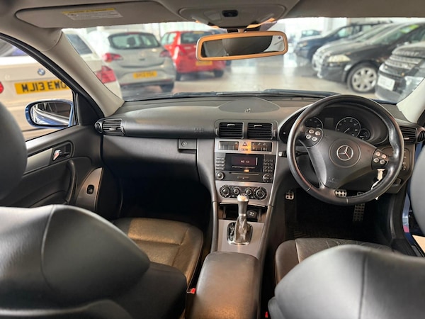 Used Mercedes-Benz C-Class 2005 for sale - 74906990: Photo 14