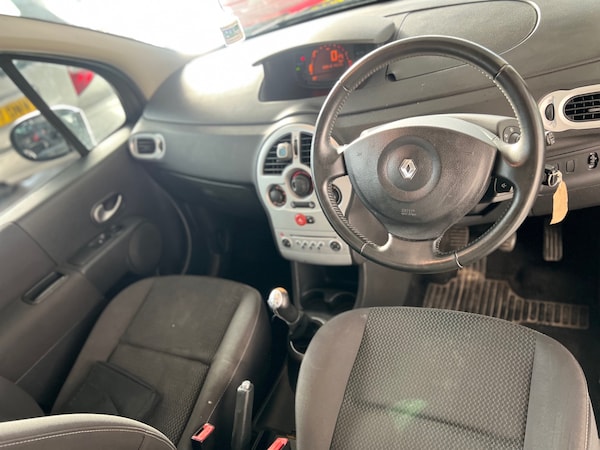 Used Renault Grand Modus 2010 for sale - 75175928: Photo 15