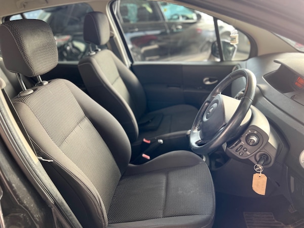 Used Renault Grand Modus 2010 for sale - 75175928: Photo 16