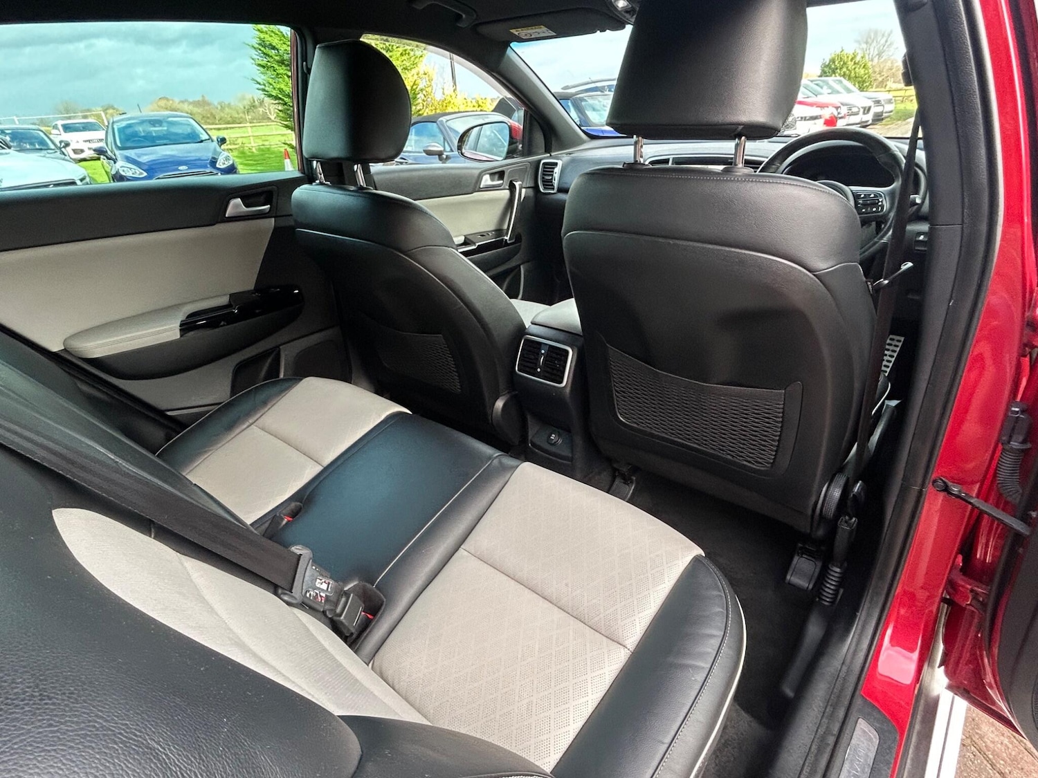 Used Kia Sportage 2018 for sale - 76982850: Photo 8